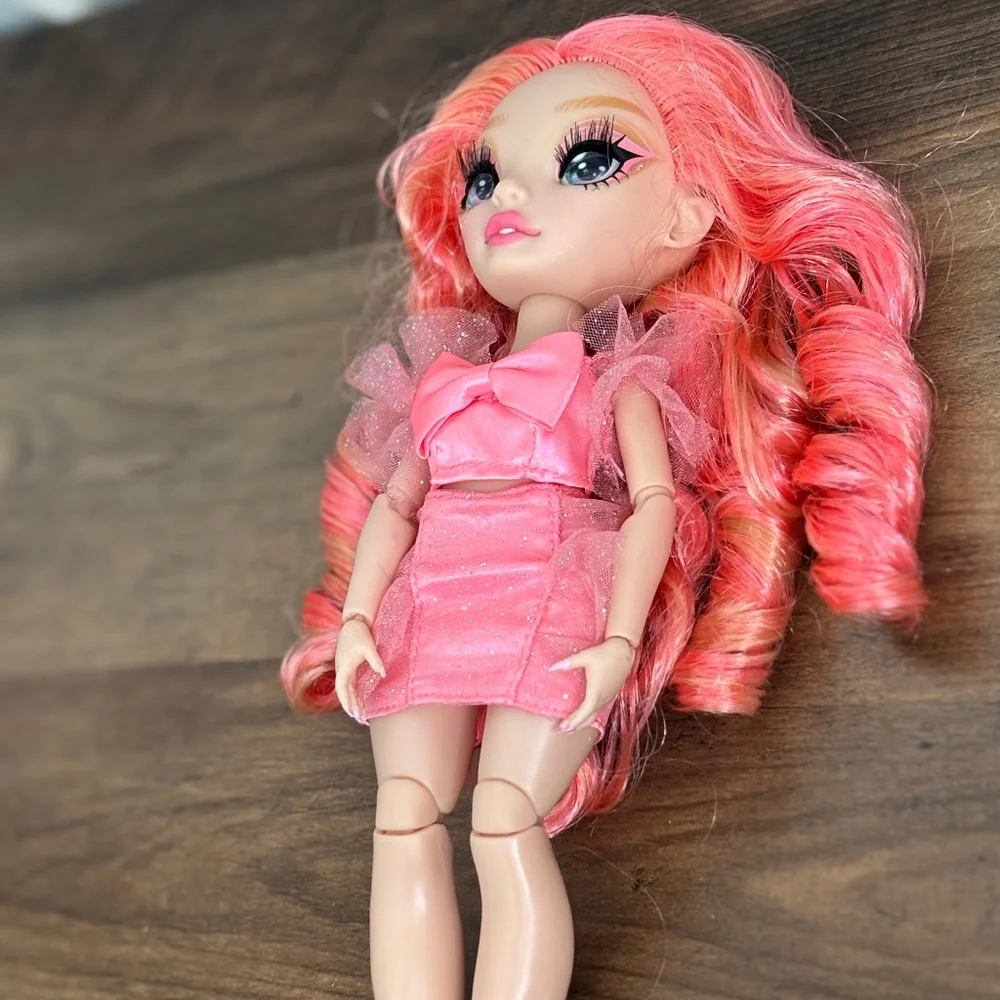 Rainbow High PINKLY PAIGE Pink New Friends Fashion Doll Articulated MGA 2022